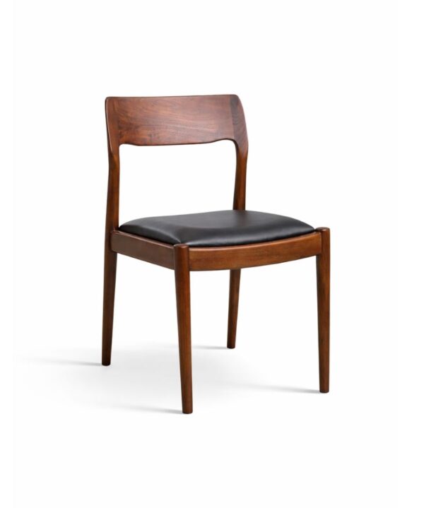 Ommaya Dining Chair